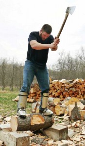 timbersports-underhand Purdue student demonstrates the underhand chop
